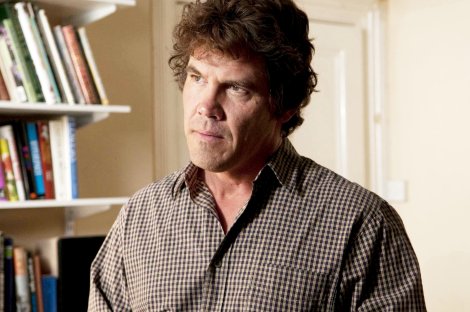 meet_a_tall_dark_stranger14